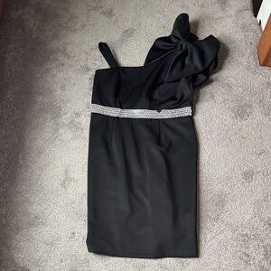 R&M Richards Black Bow Dress SIZE 16